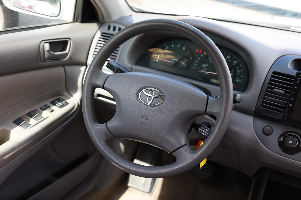 Toyota Camry  2004