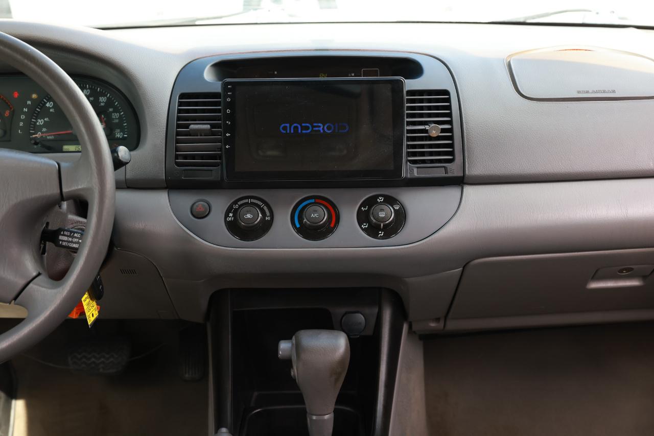 Toyota Camry  2004