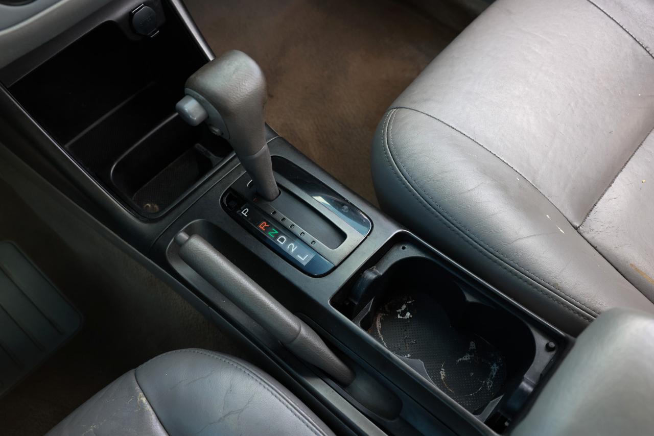 Toyota Camry  2004