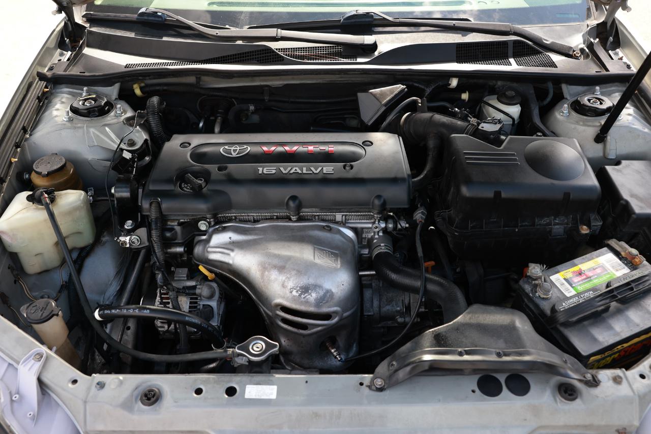Toyota Camry  2004