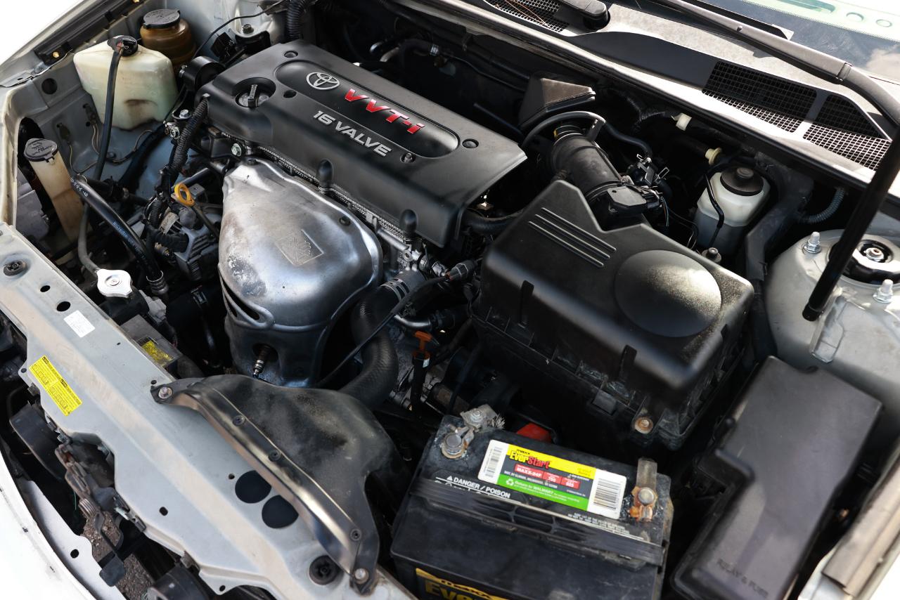 Toyota Camry  2004