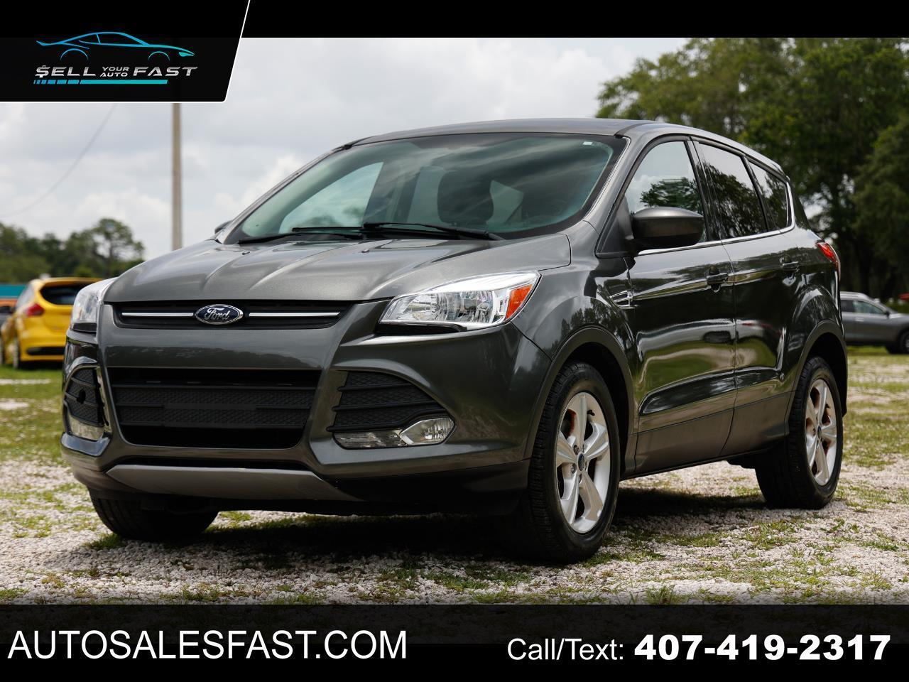 2015 Ford Escape SE's photo