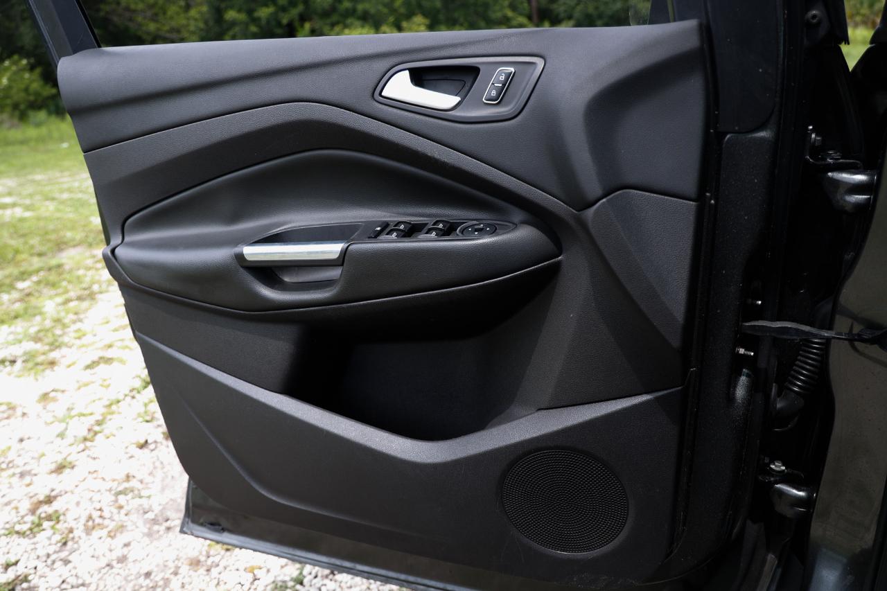 Ford Escape  2015