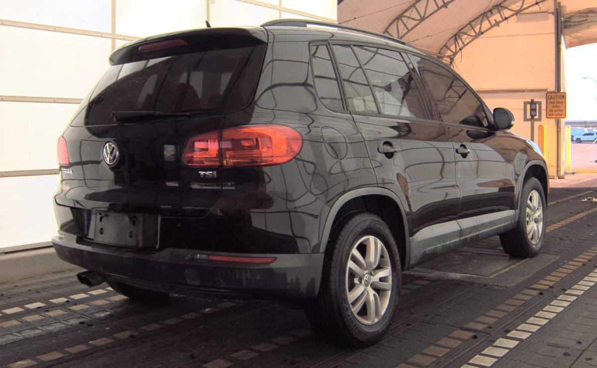 Volkswagen Tiguan  2016