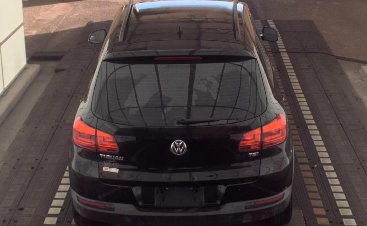 Volkswagen Tiguan  2016