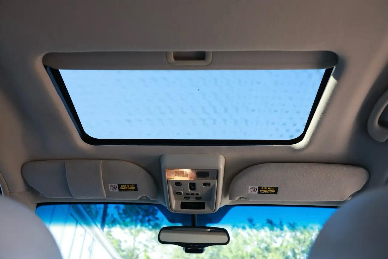 Lincoln Town Car  2003