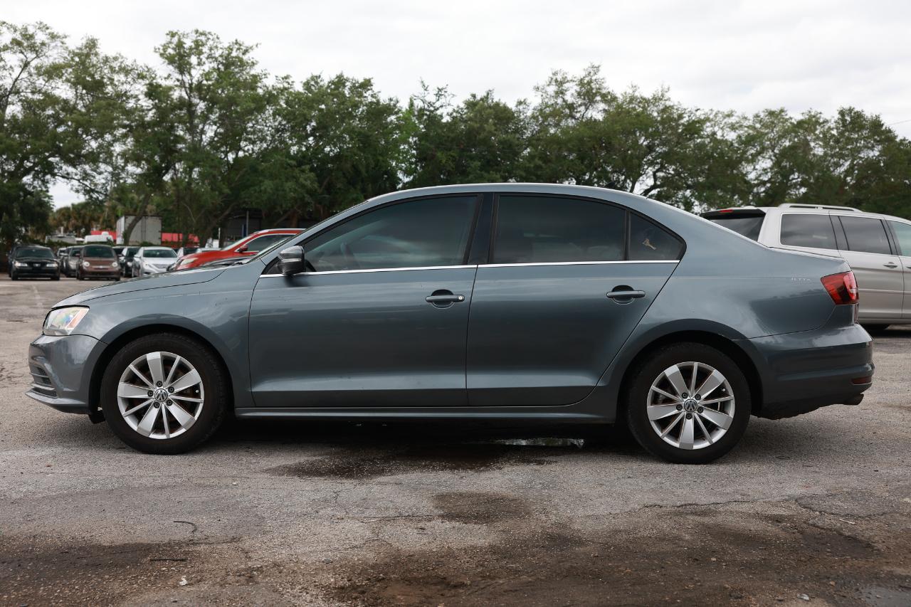 Volkswagen Jetta Sedan  2016