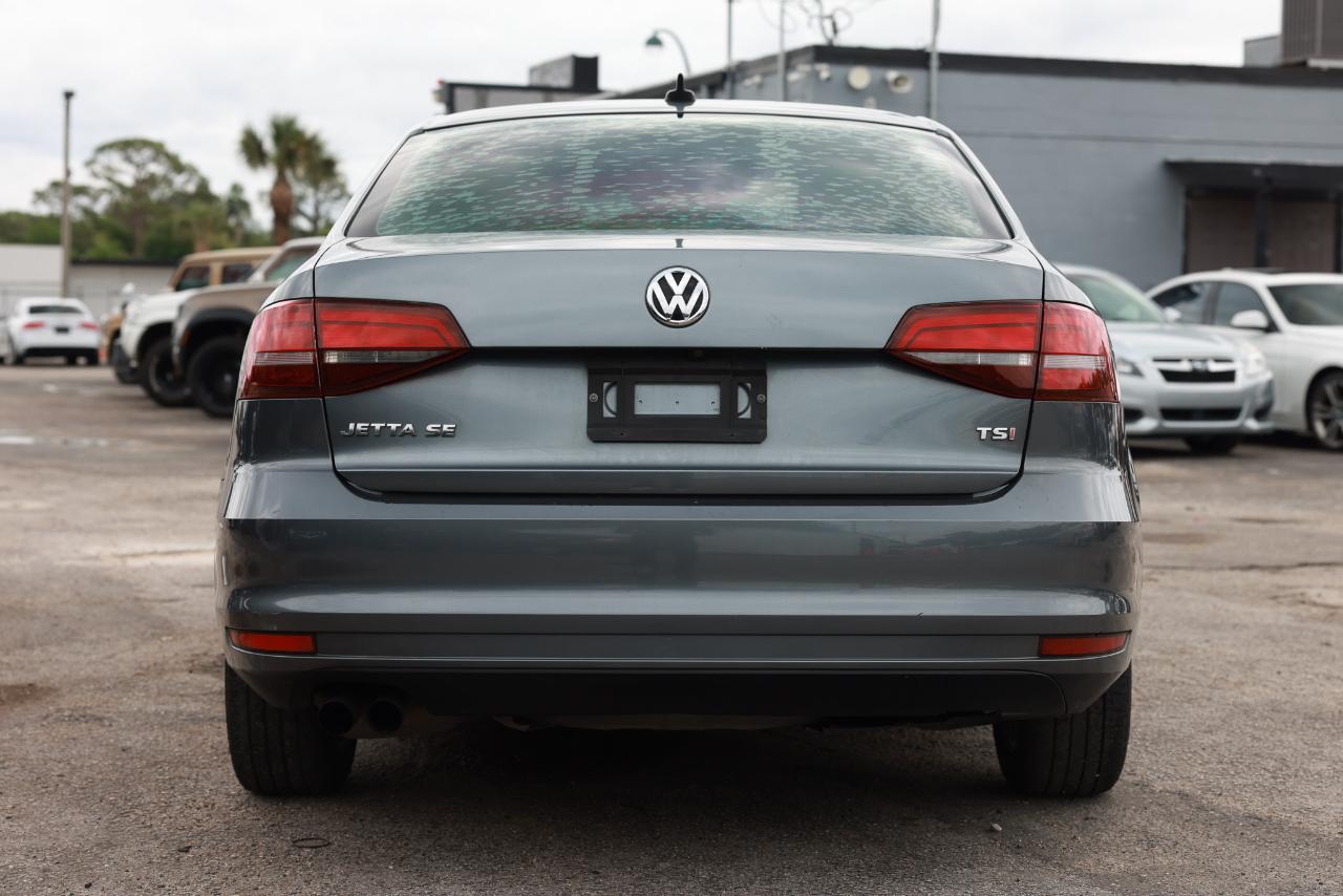 Volkswagen Jetta Sedan  2016