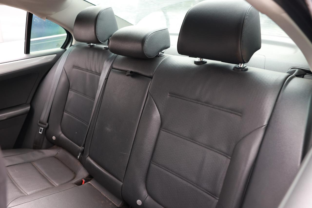 Volkswagen Jetta Sedan  2016