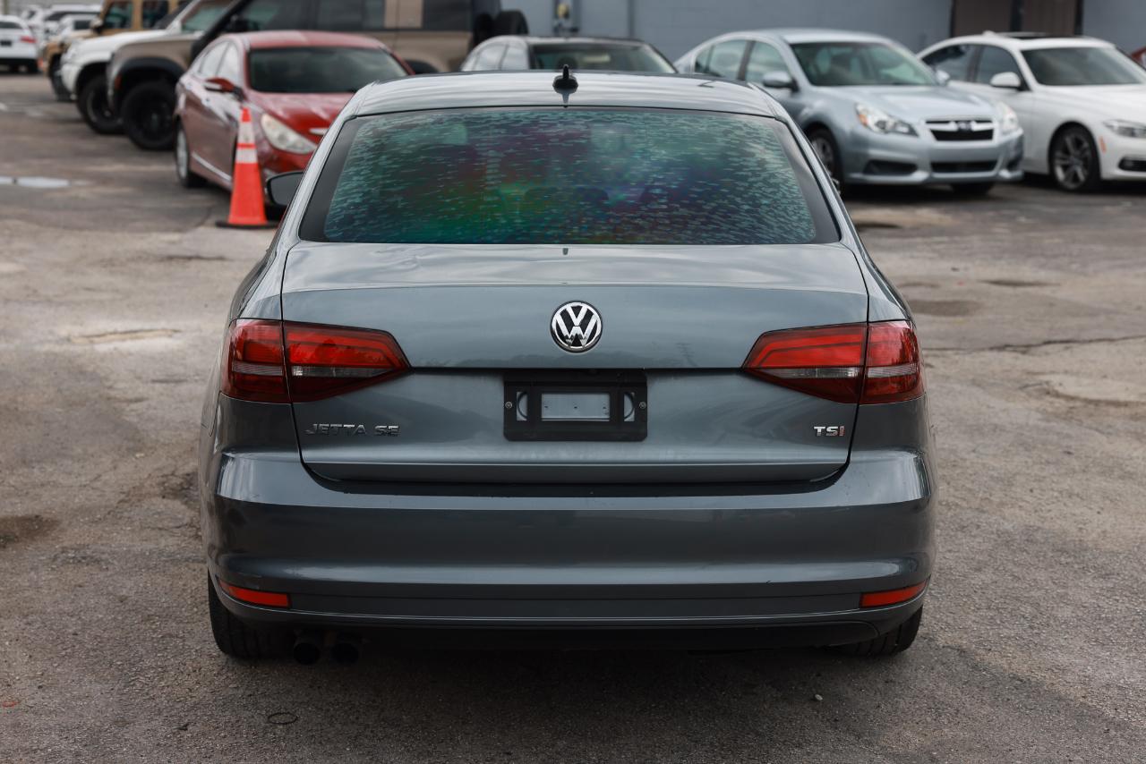 Volkswagen Jetta Sedan  2016