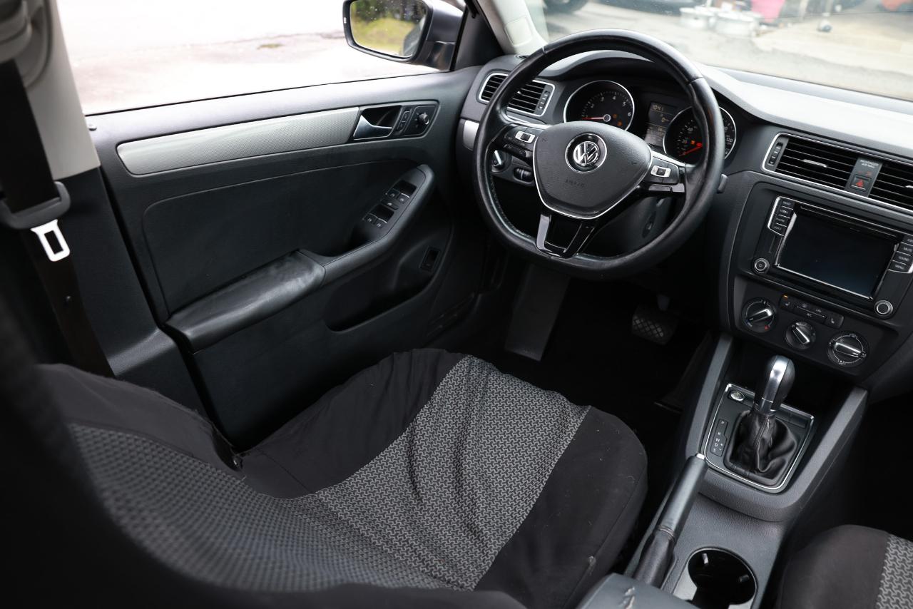 Volkswagen Jetta Sedan  2016