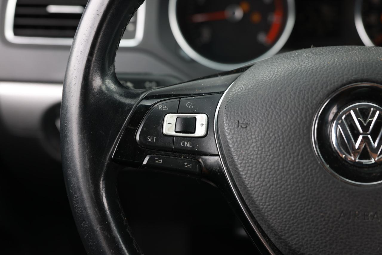 Volkswagen Jetta Sedan  2016