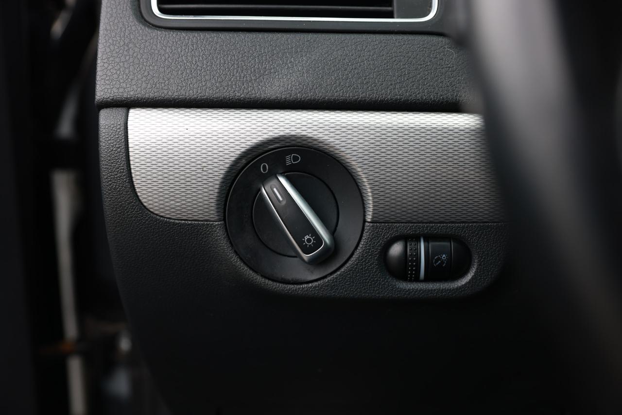 Volkswagen Jetta Sedan  2016