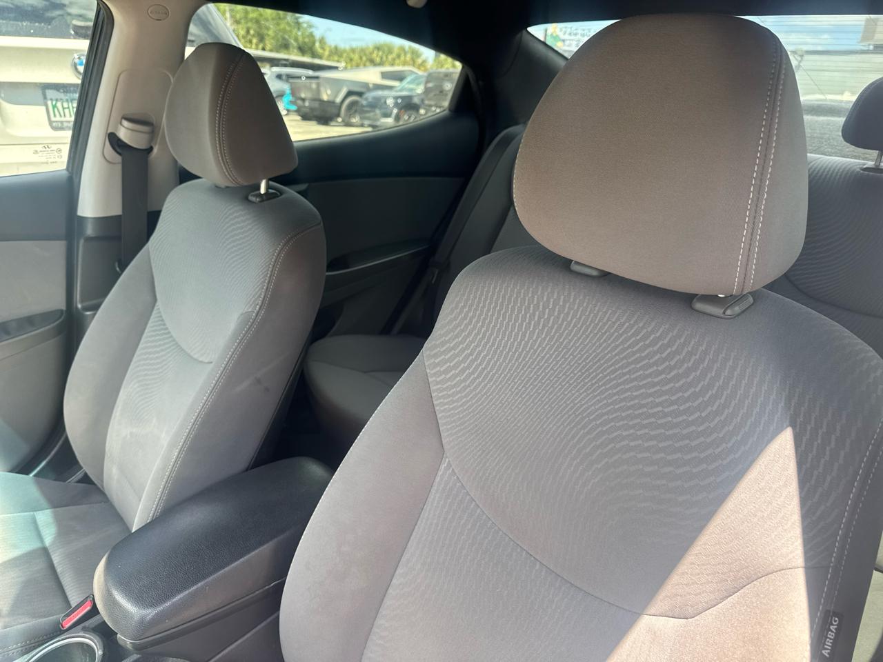 Hyundai Elantra SE 2014