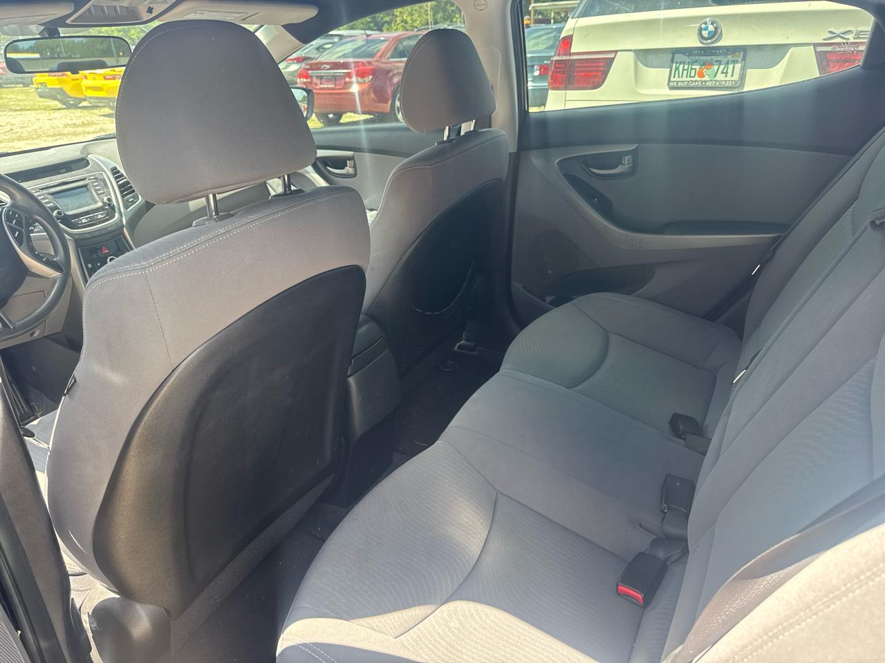 Hyundai Elantra SE 2014