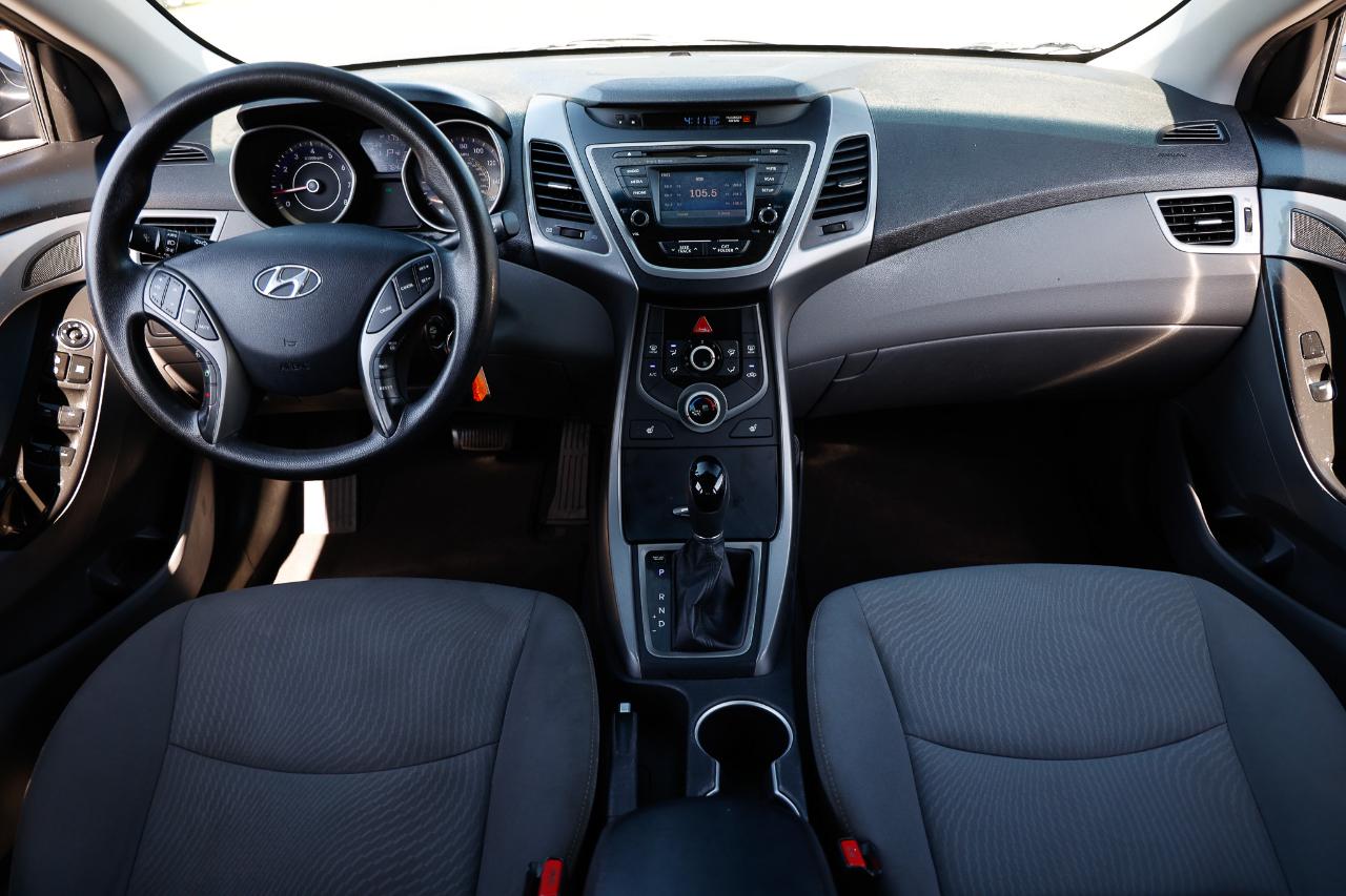 Hyundai Elantra  2014