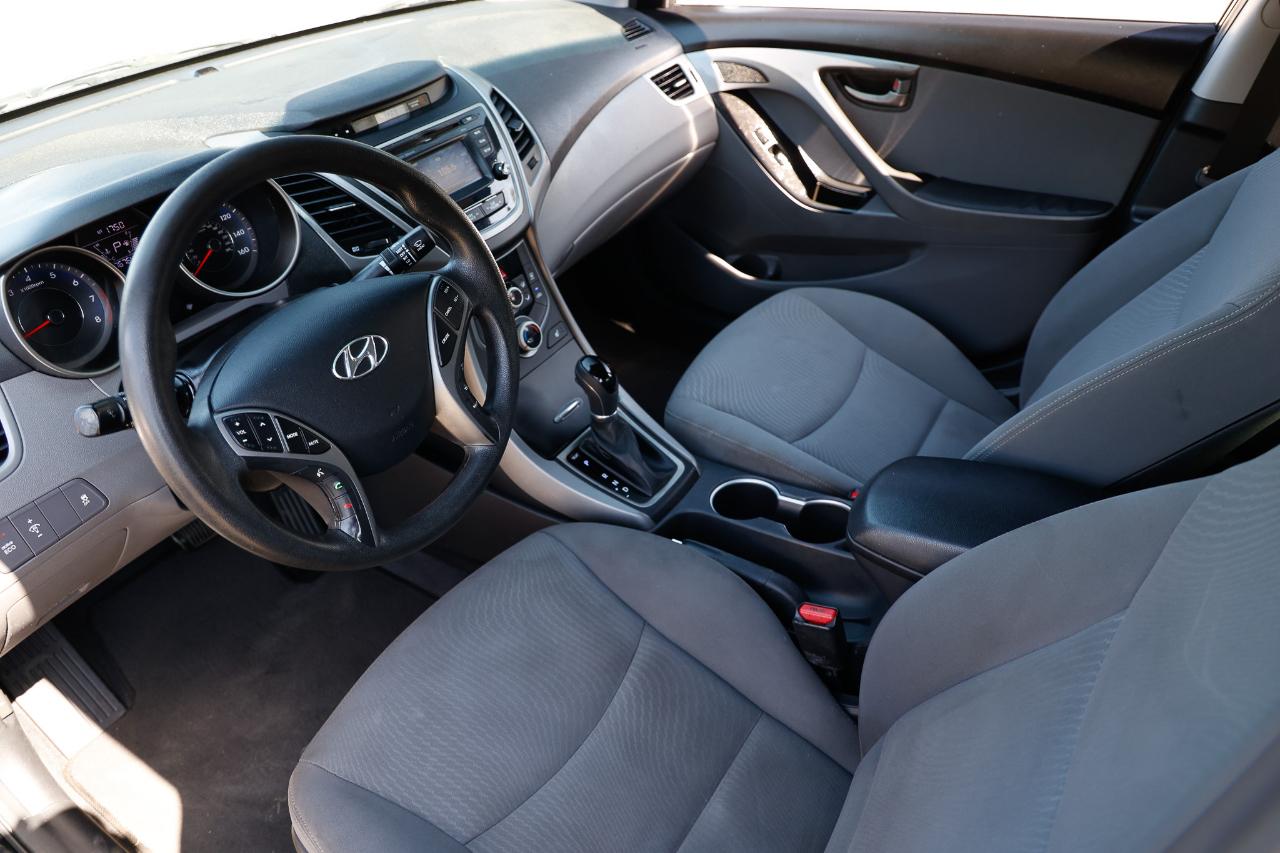 Hyundai Elantra  2014