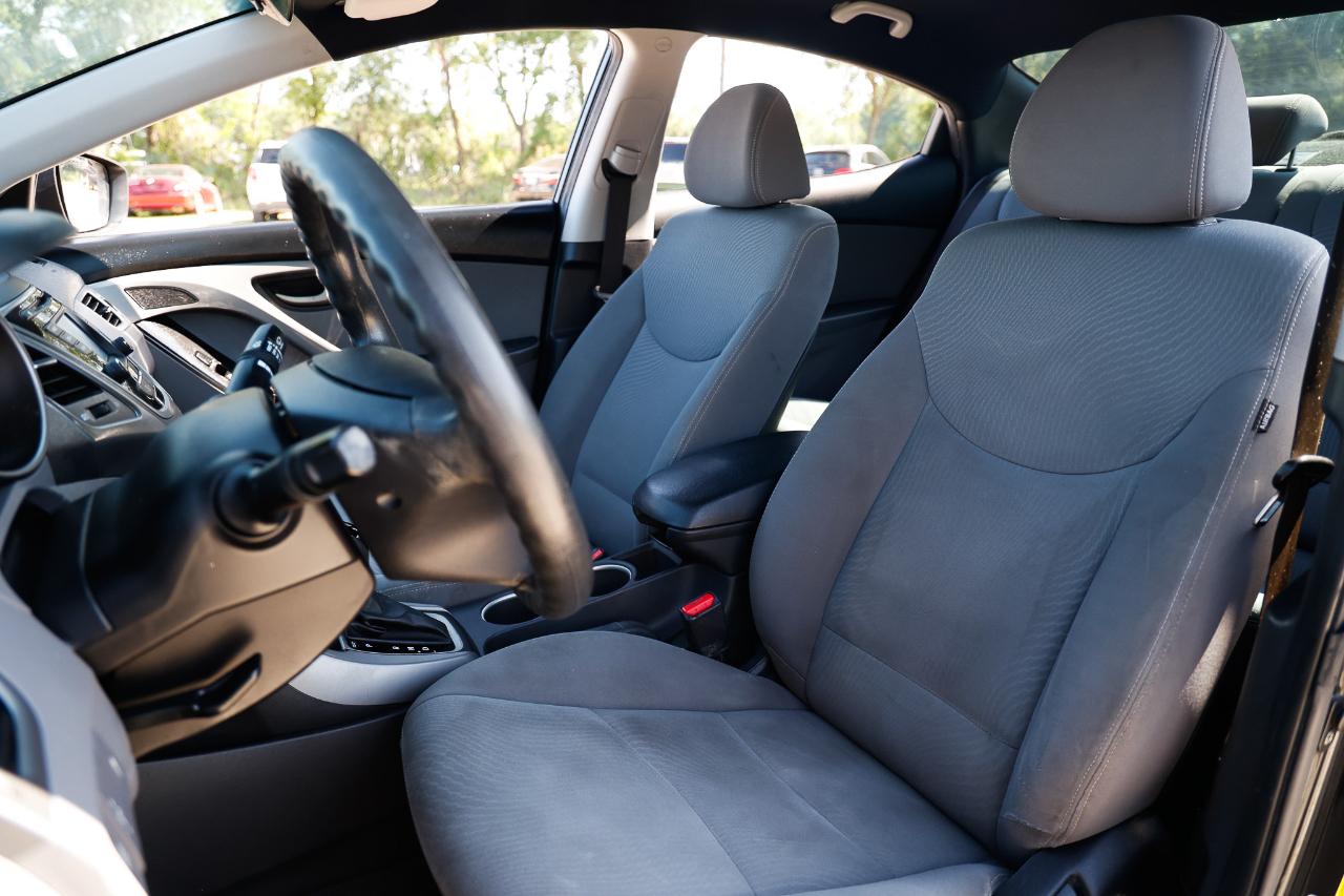 Hyundai Elantra  2014