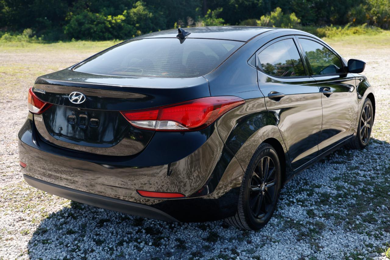 Hyundai Elantra  2014