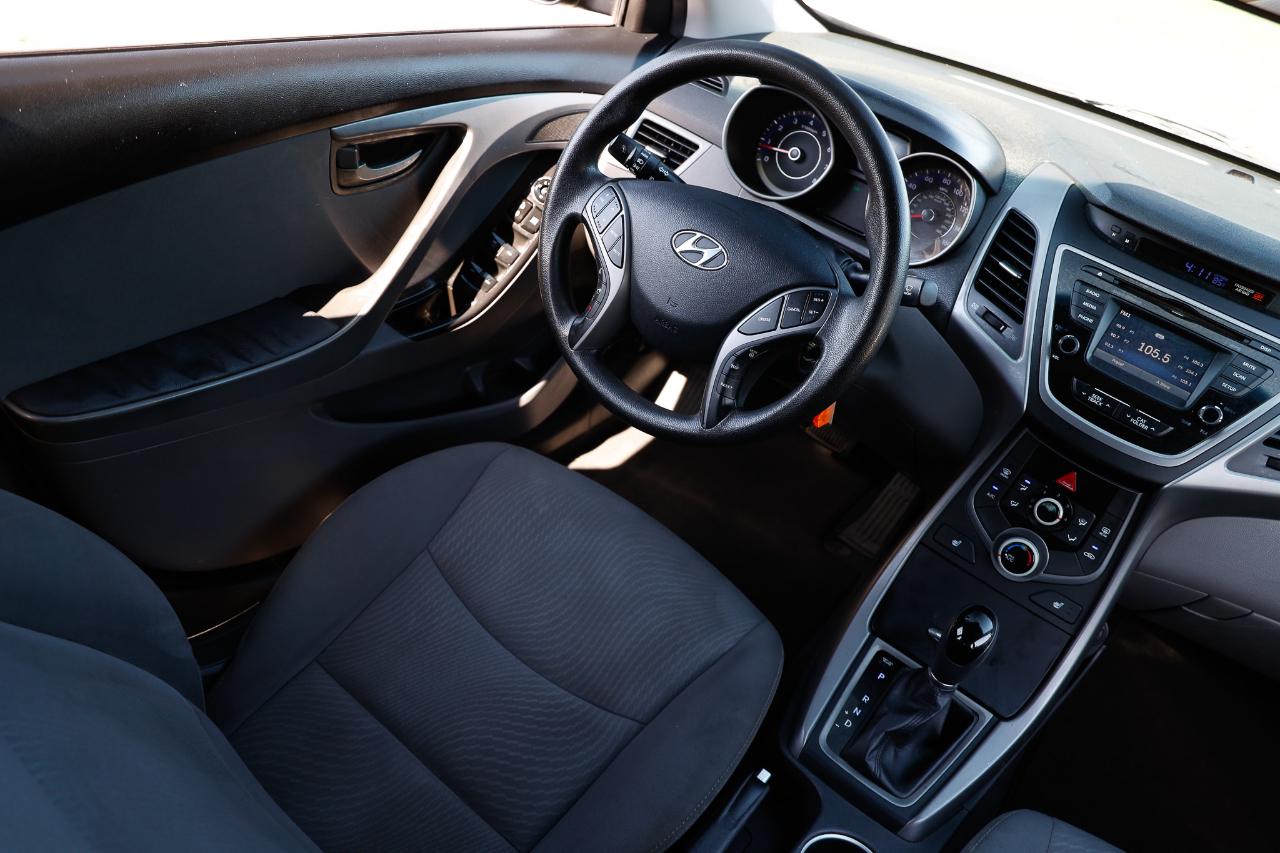 Hyundai Elantra  2014