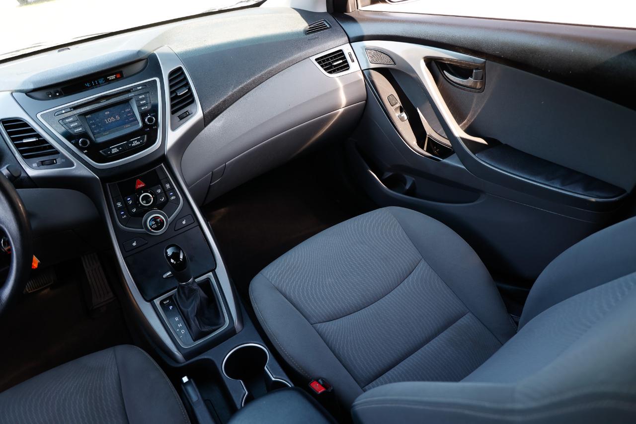 Hyundai Elantra  2014