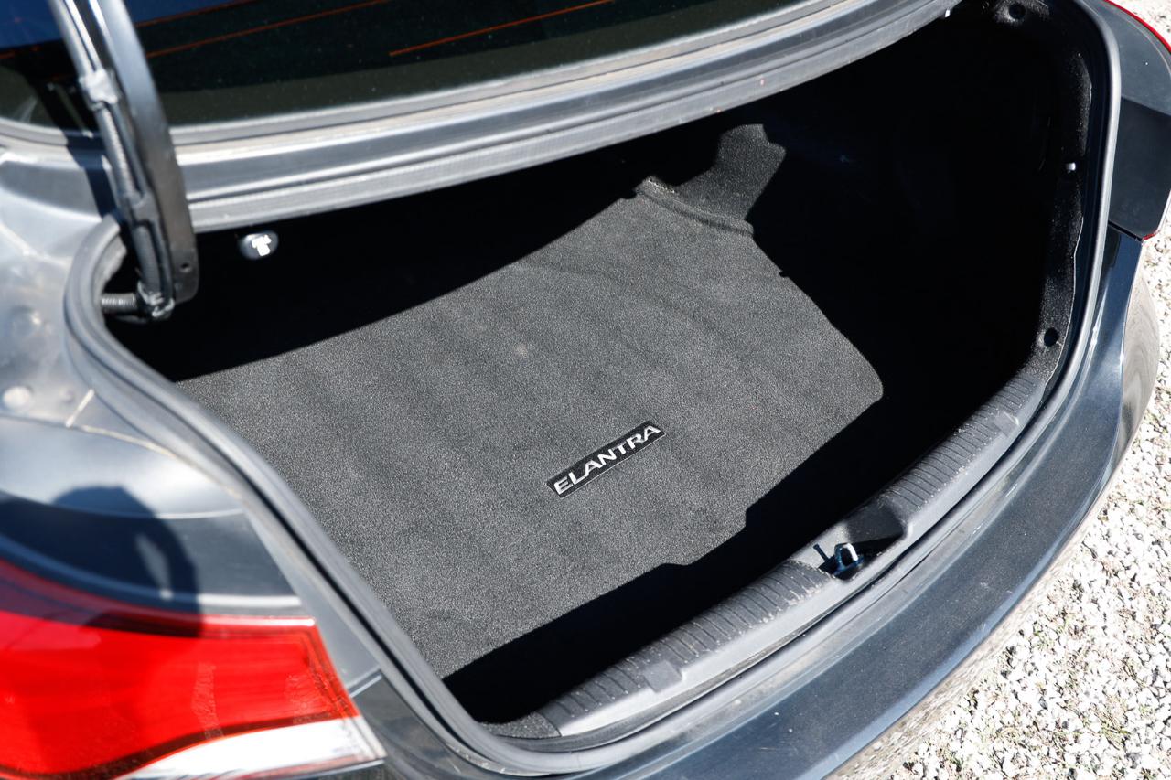 Hyundai Elantra  2014