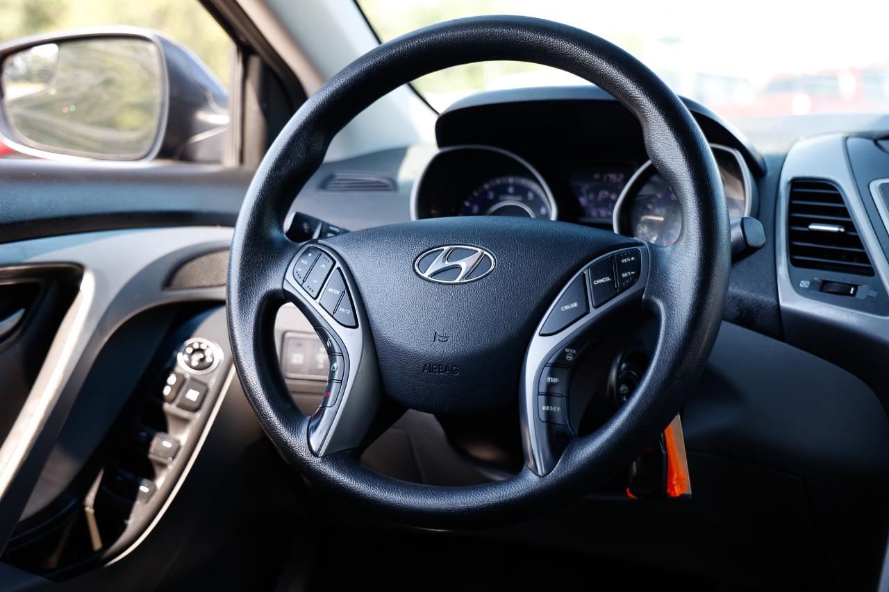 Hyundai Elantra  2014