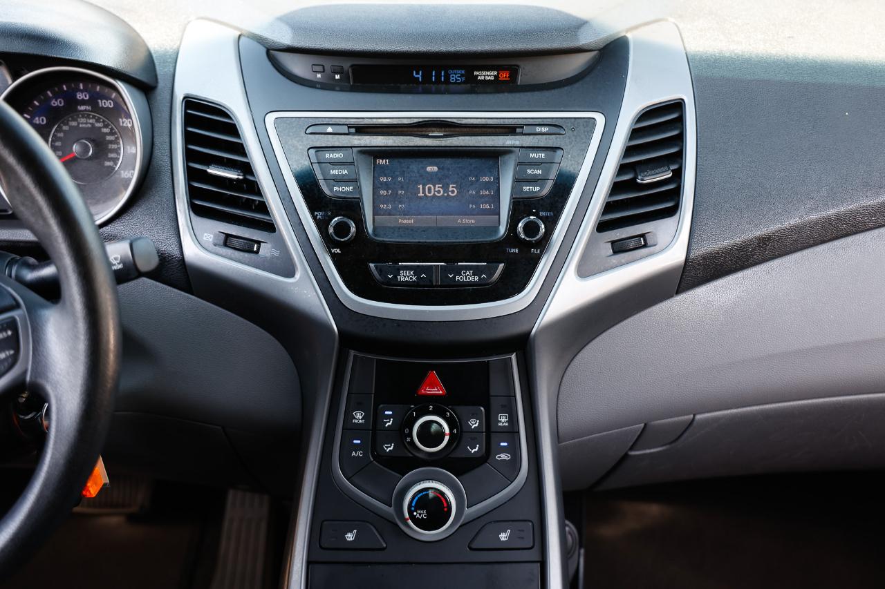 Hyundai Elantra  2014