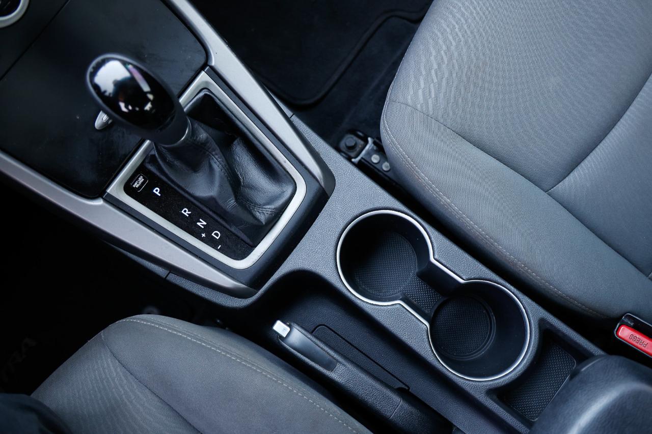 Hyundai Elantra  2014