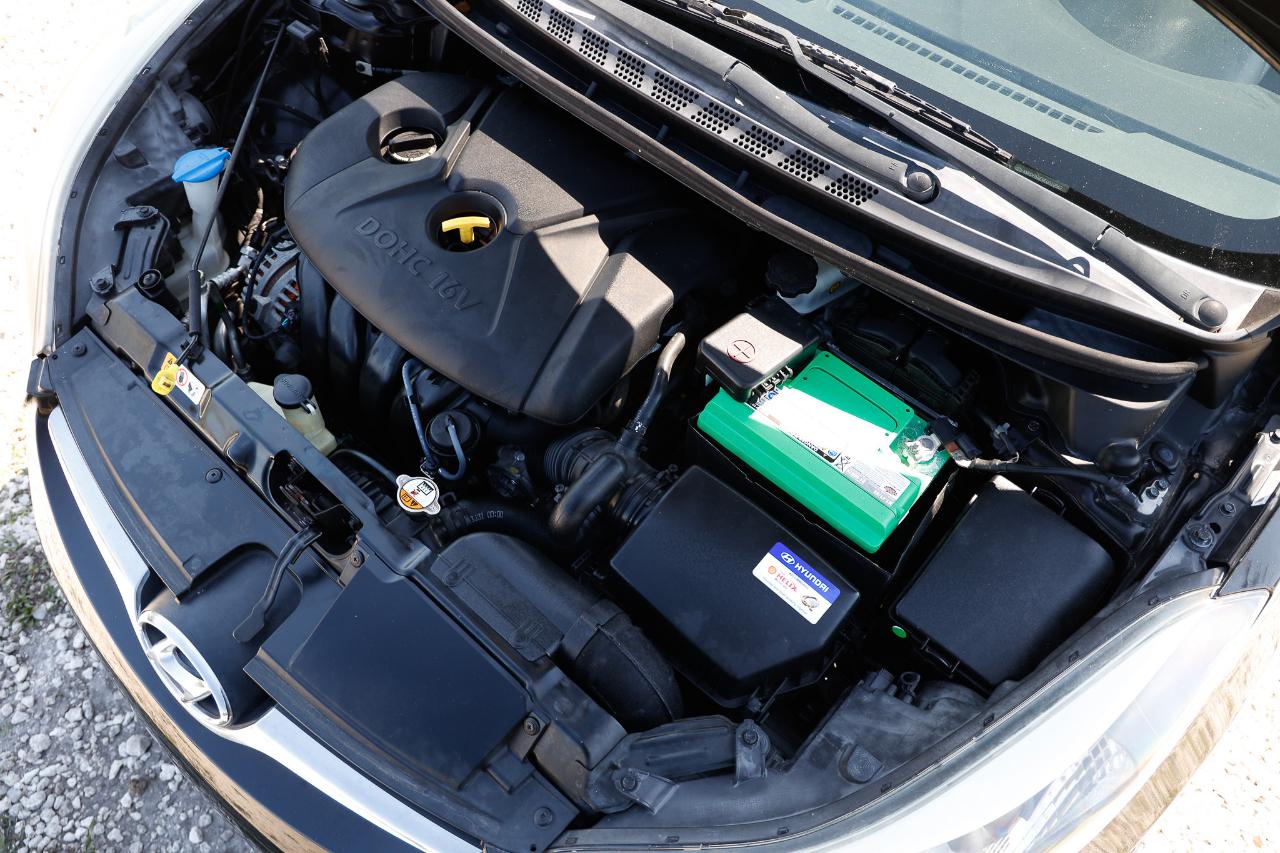 Hyundai Elantra  2014