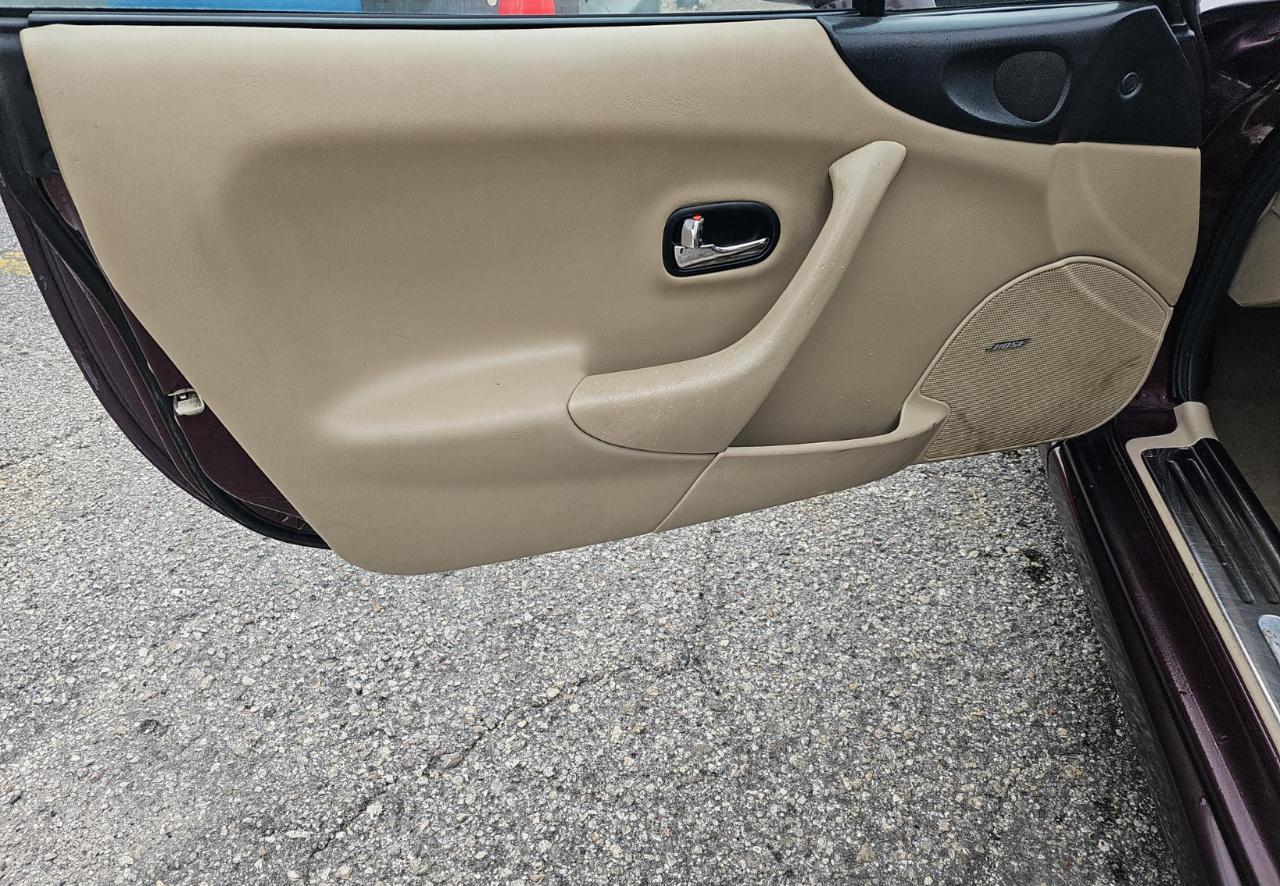 Mazda MX-5 Miata  2000