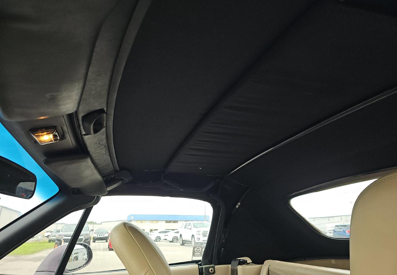 Mazda MX-5 Miata  2000