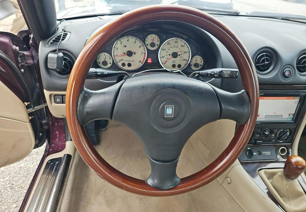 Mazda MX-5 Miata  2000