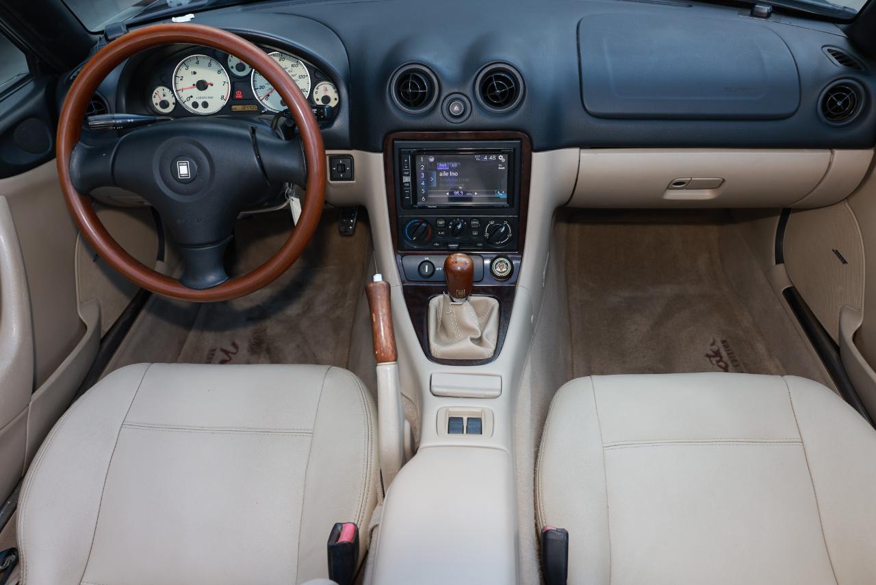 Mazda MX-5 Miata  2000