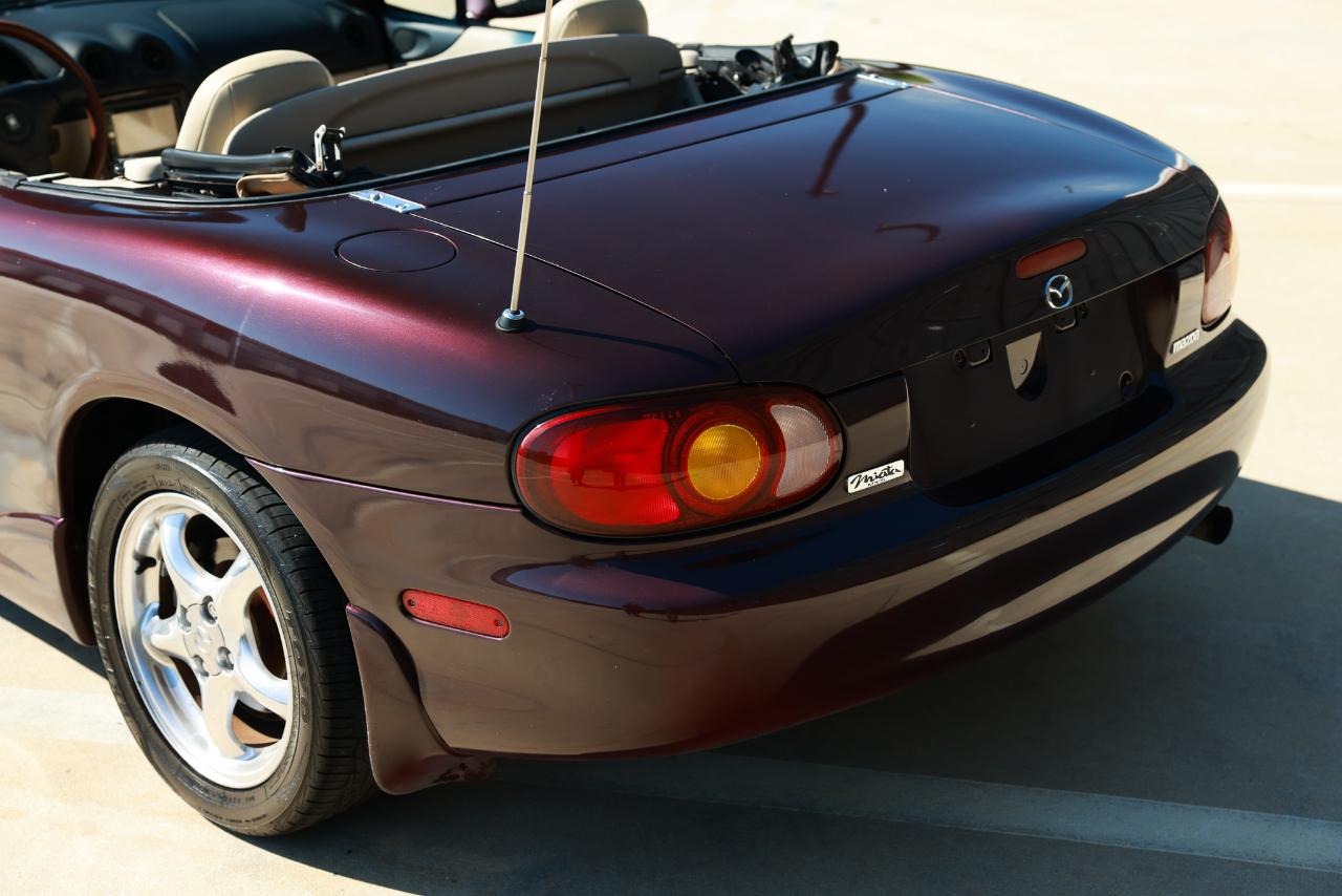 Mazda MX-5 Miata  2000