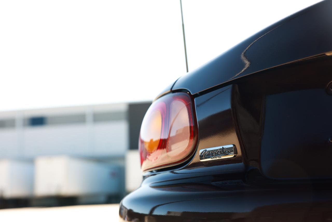 Mazda MX-5 Miata  2000