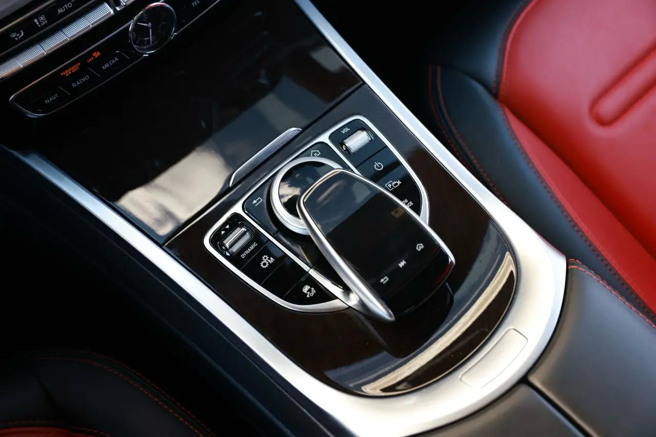 Mercedes-Benz G-Class  2019