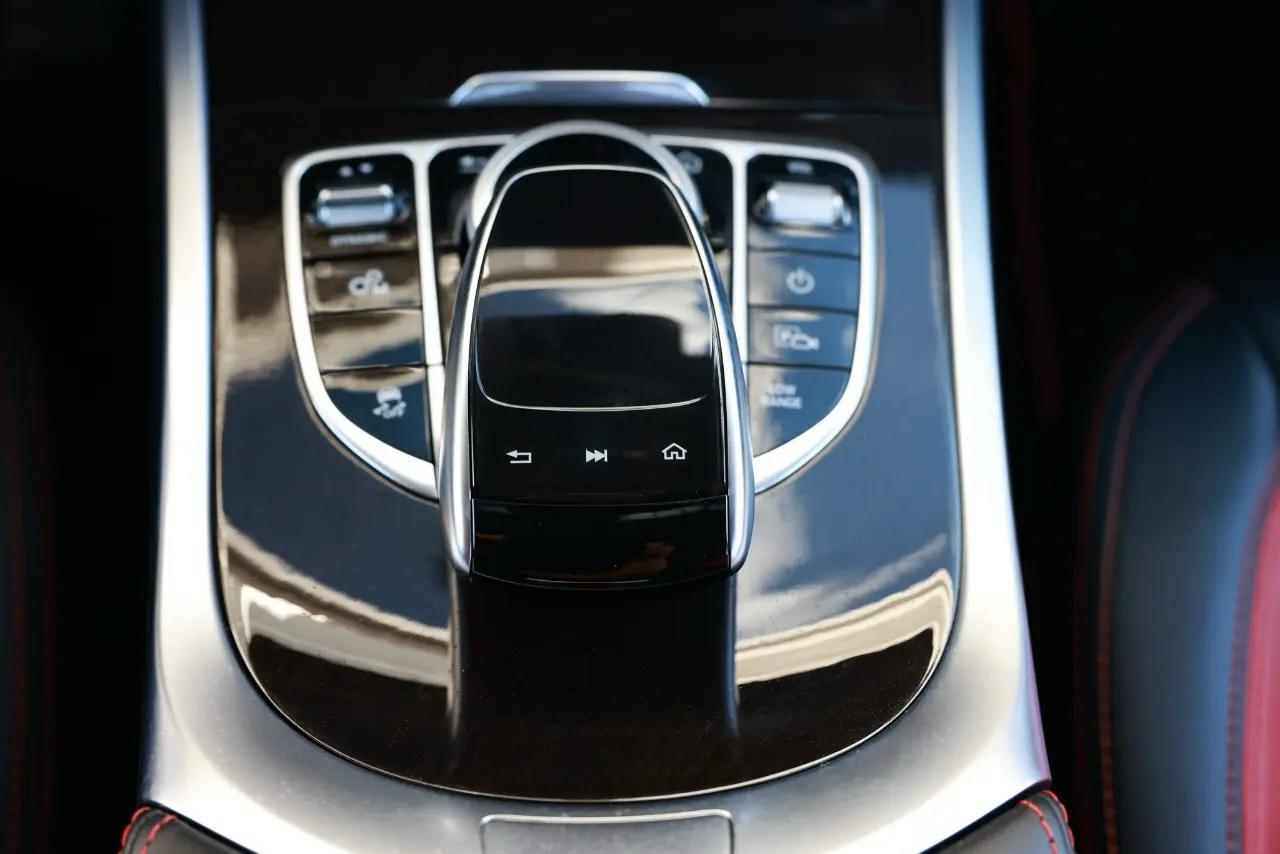 Mercedes-Benz G-Class  2019