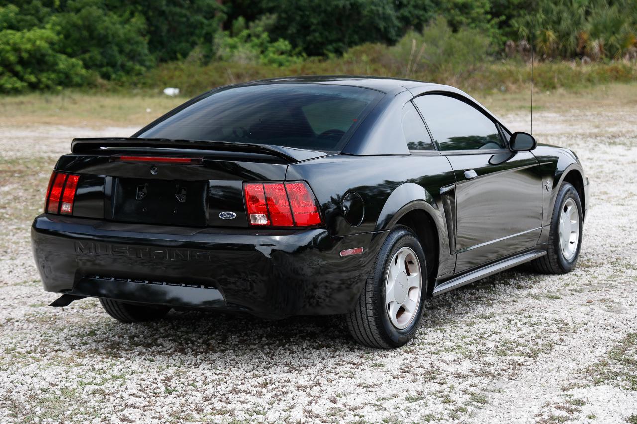 Ford Mustang  1999