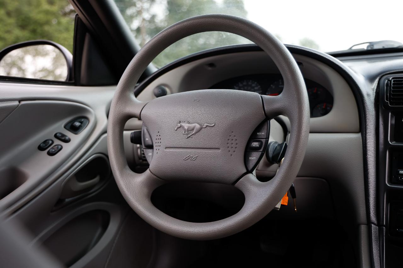 Ford Mustang  1999