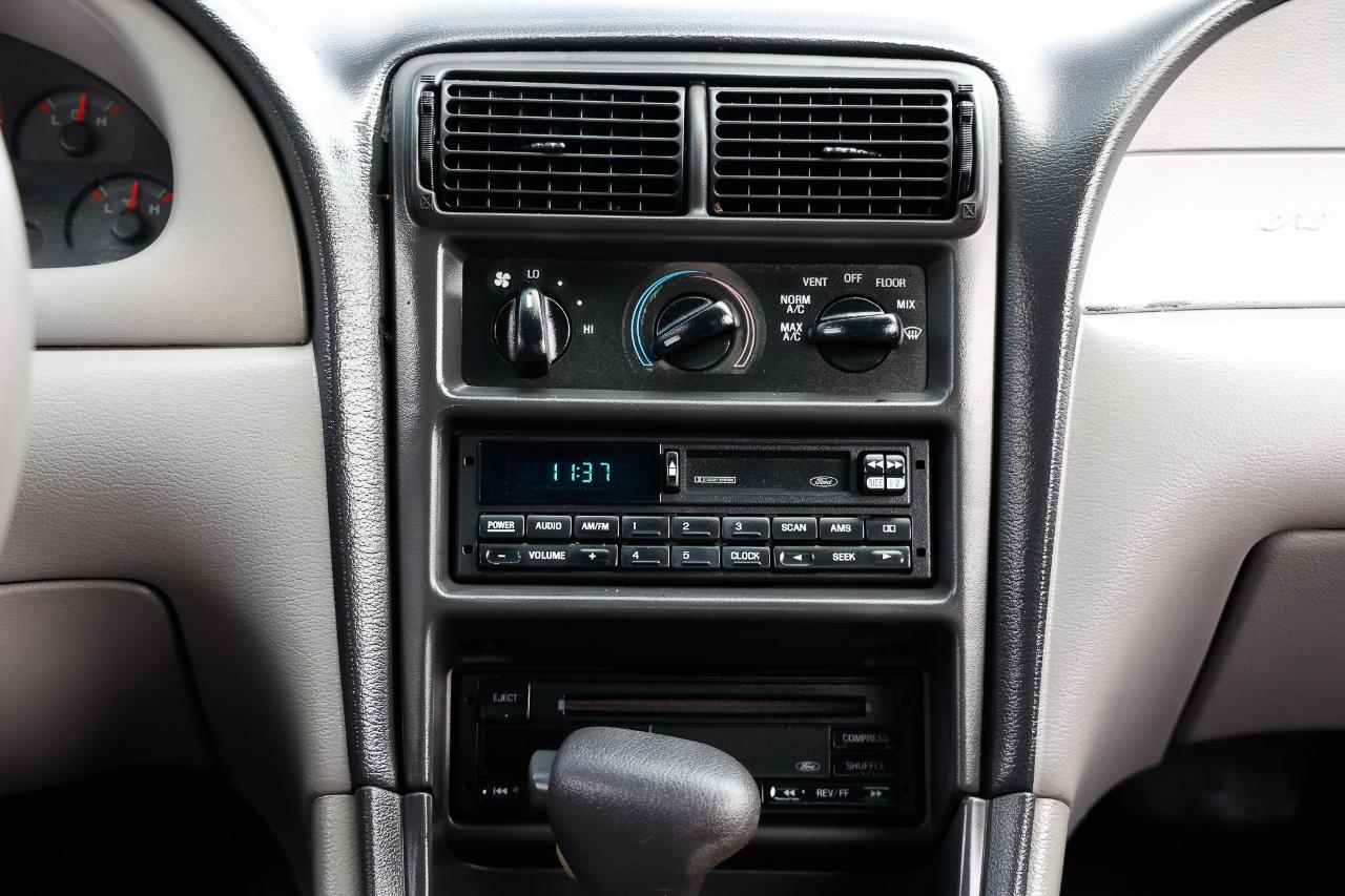 Ford Mustang  1999
