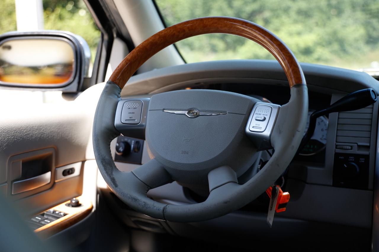 Chrysler Aspen  2007