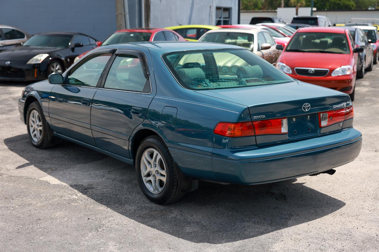Toyota Camry  2000