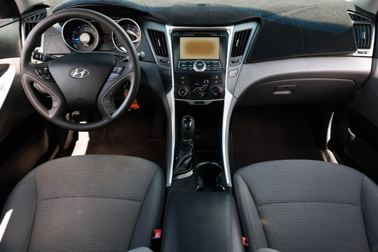 Hyundai Sonata GLS 2011