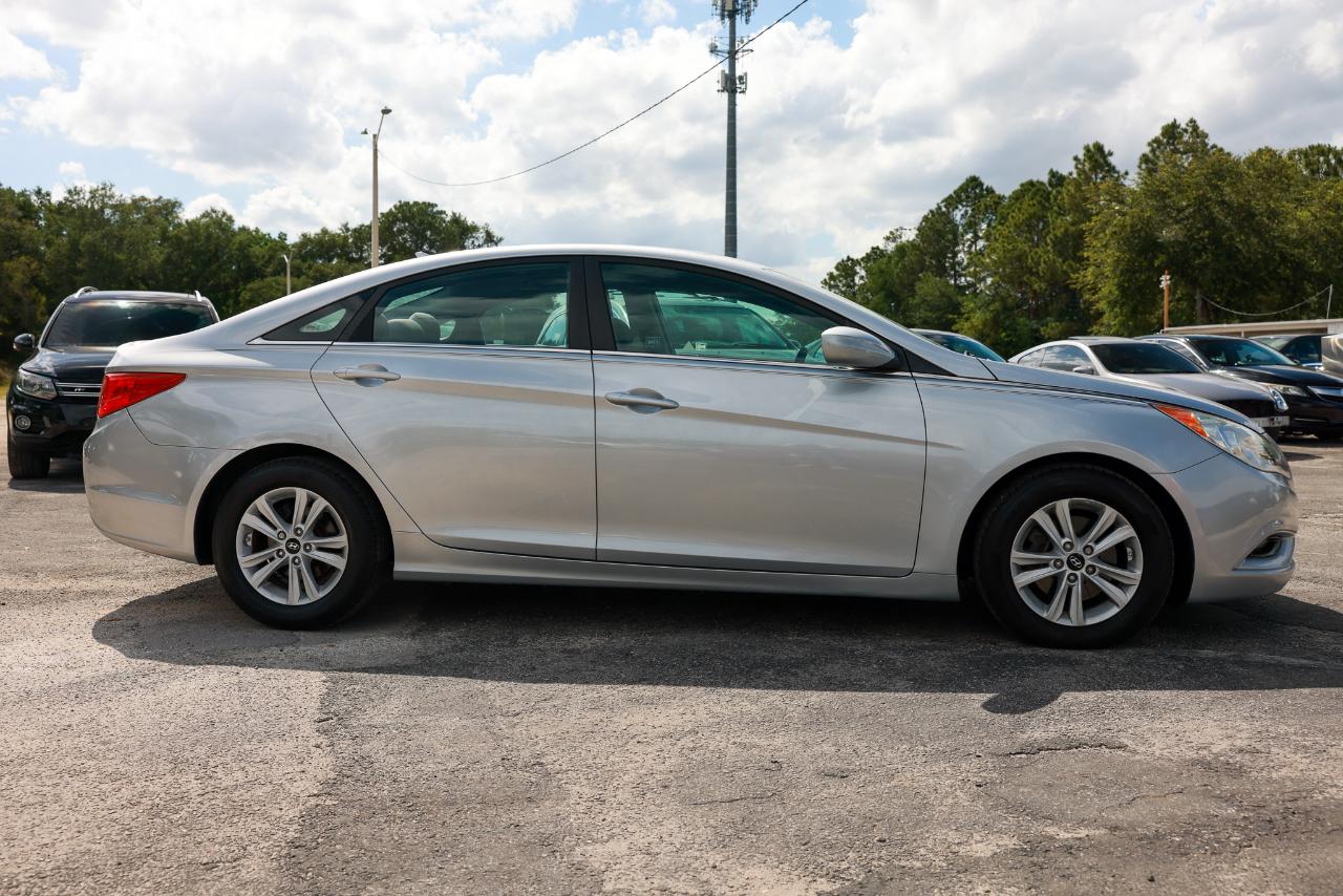 Hyundai Sonata GLS 2011