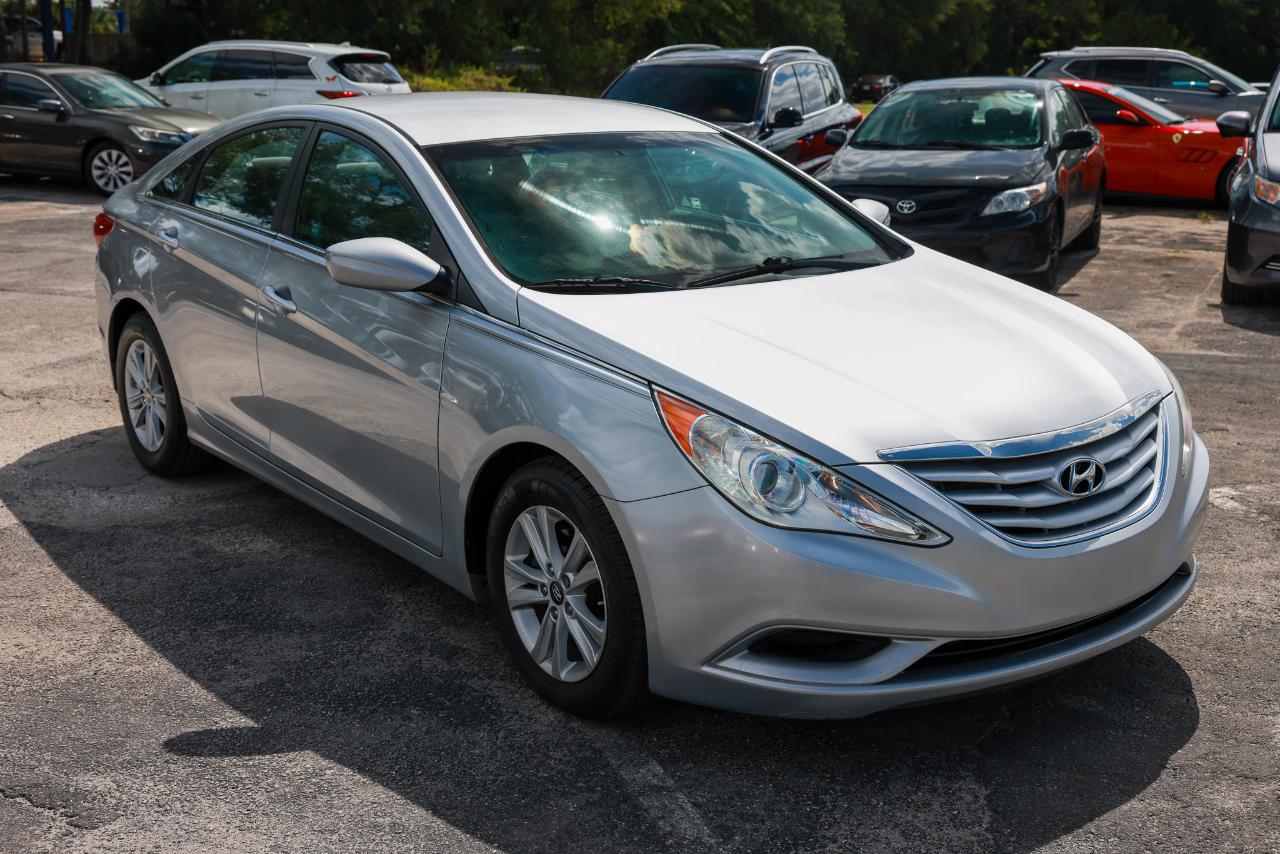 Hyundai Sonata GLS 2011