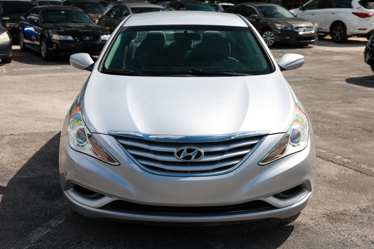 Hyundai Sonata GLS 2011
