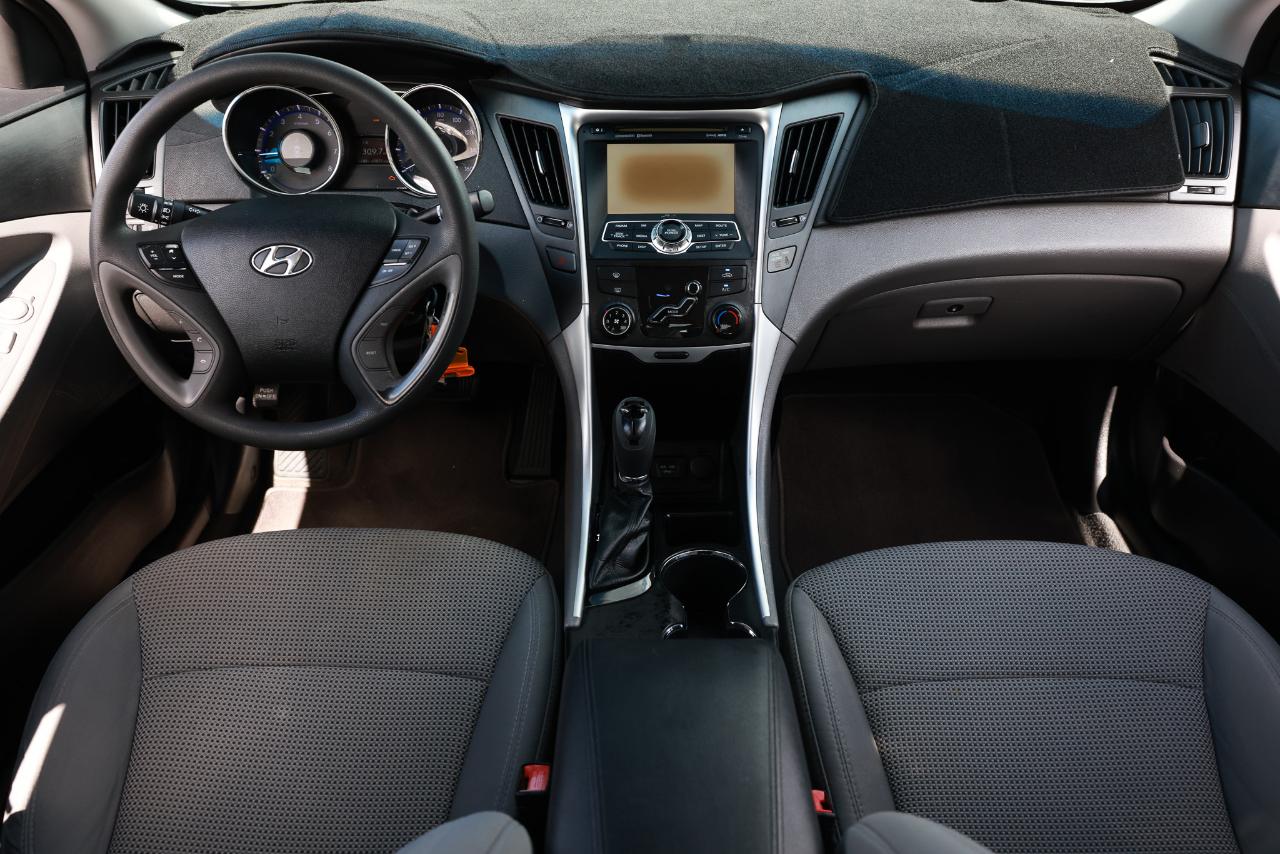 Hyundai Sonata GLS 2011