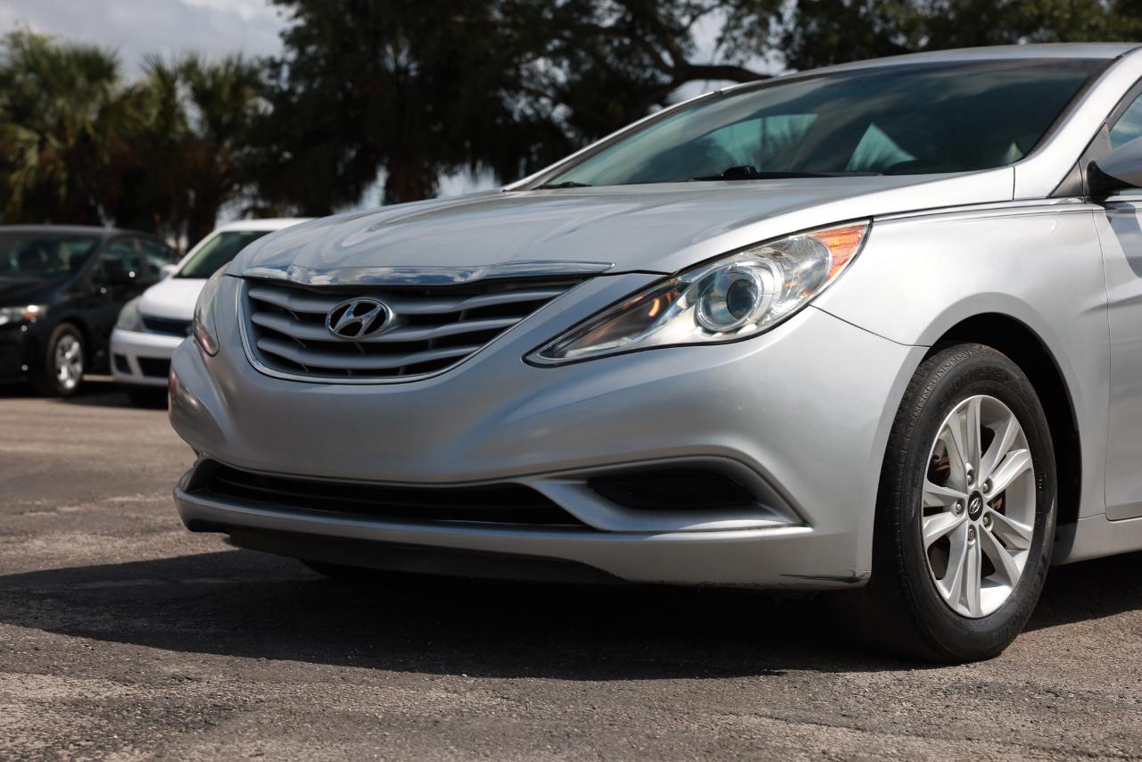 Hyundai Sonata GLS 2011