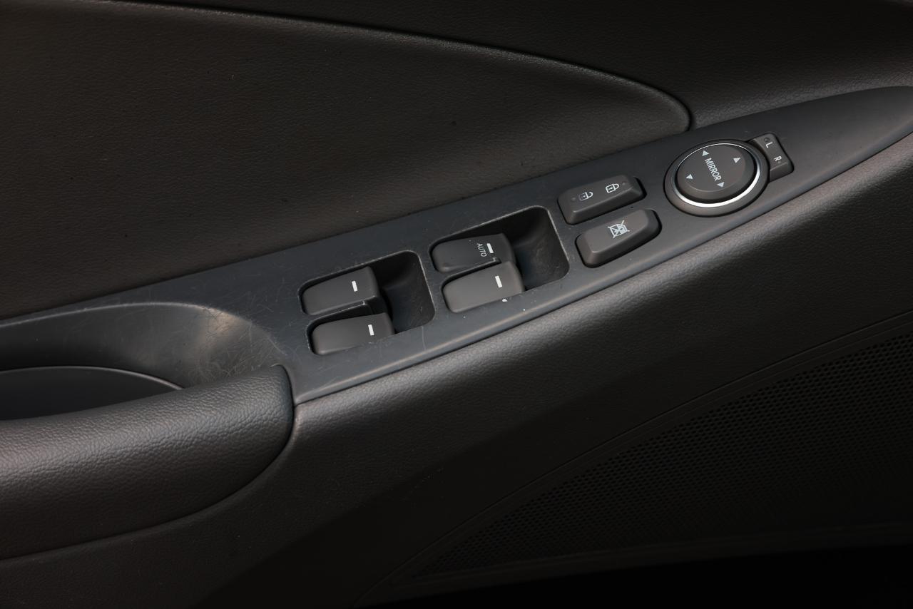 Hyundai Sonata GLS 2011